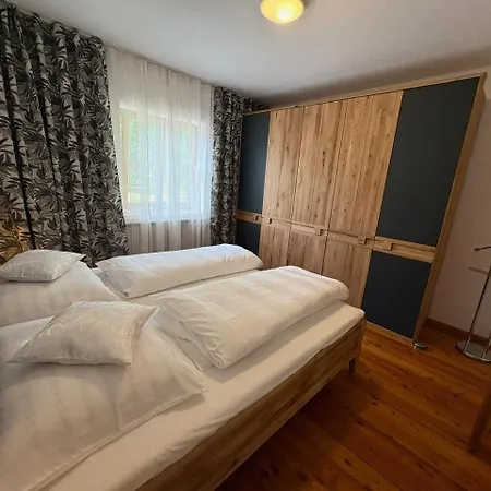 Stern, Natters Apartment *